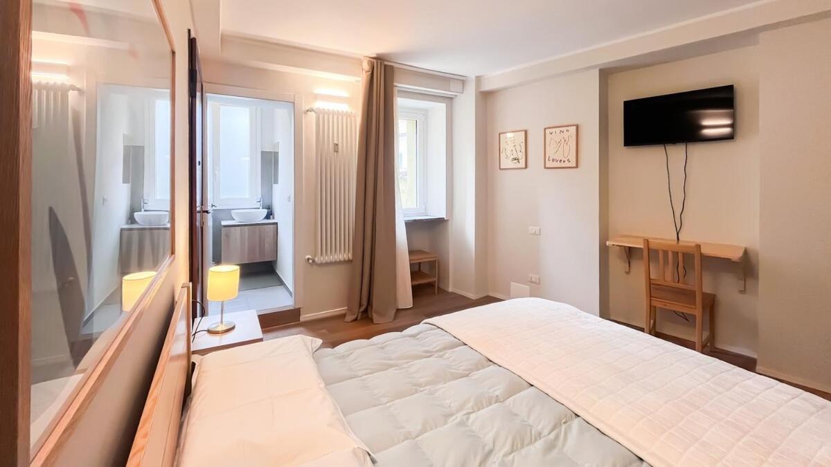 Colorful Studio- Bramante 41 Apartment